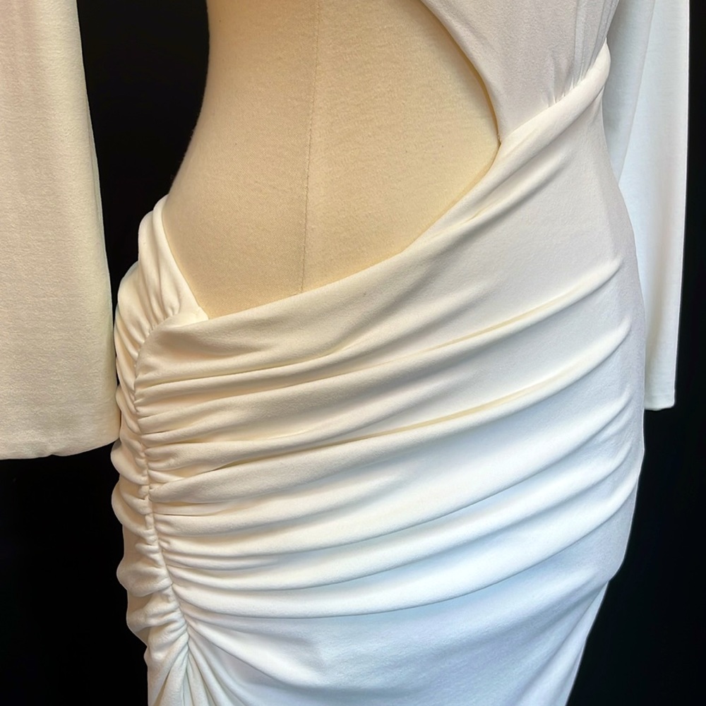 Alexandre Vauthier Asymmetrical Side Cut-Out Off-… - image 7